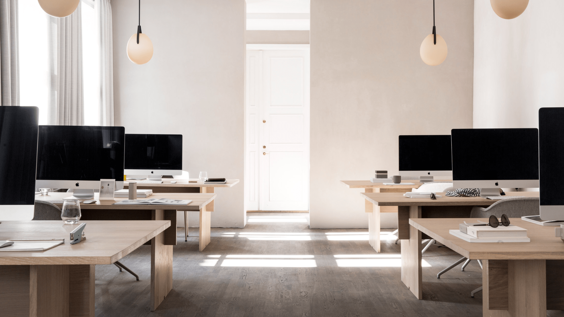 modern and creative minimalist office design